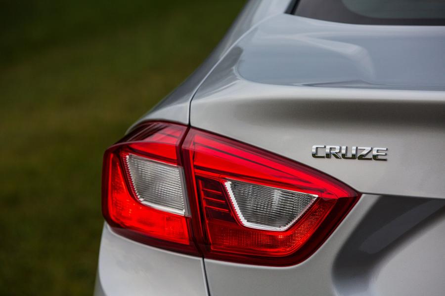 Детали экстерьера Chevrolet Cruze Diesel 2017 года  (NA) (фото 5 из 52)